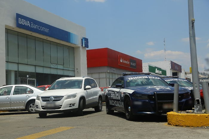 Cierran inseguridad en bancos