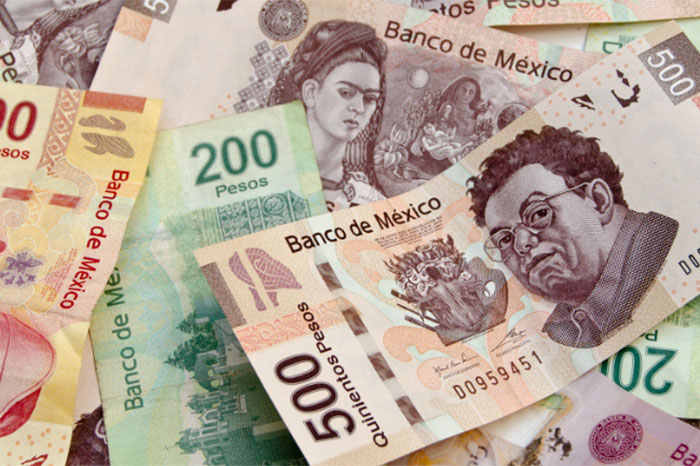 Dinero mexicano.