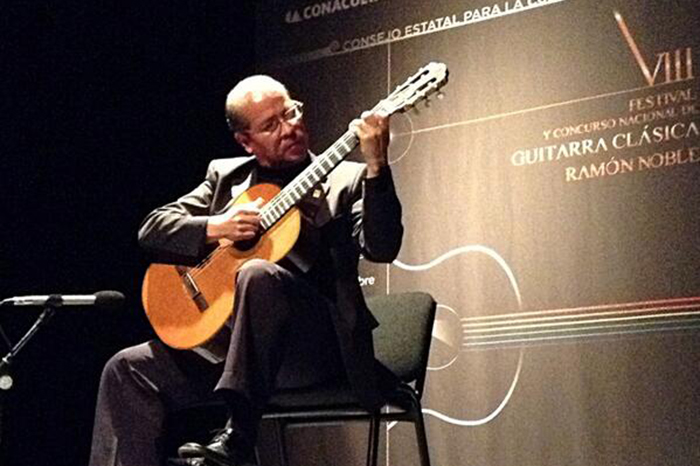 Raúl Olmos